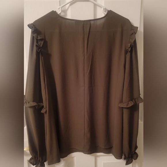 Eloquii V-Neck Ruffled Blouse Size 16 - Picture 2 of 5